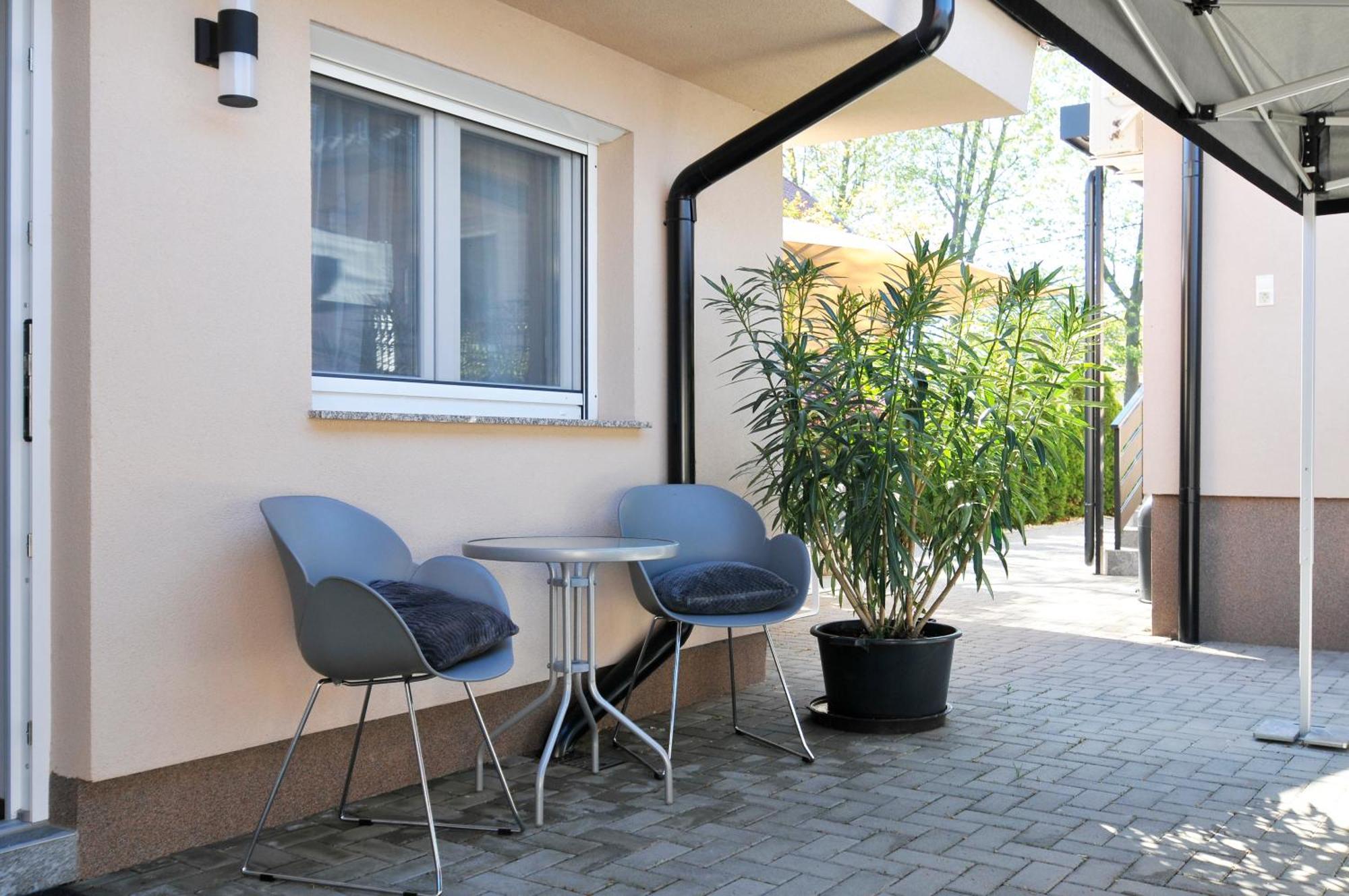 Silver Beach Apartments Сиофок Екстериор снимка