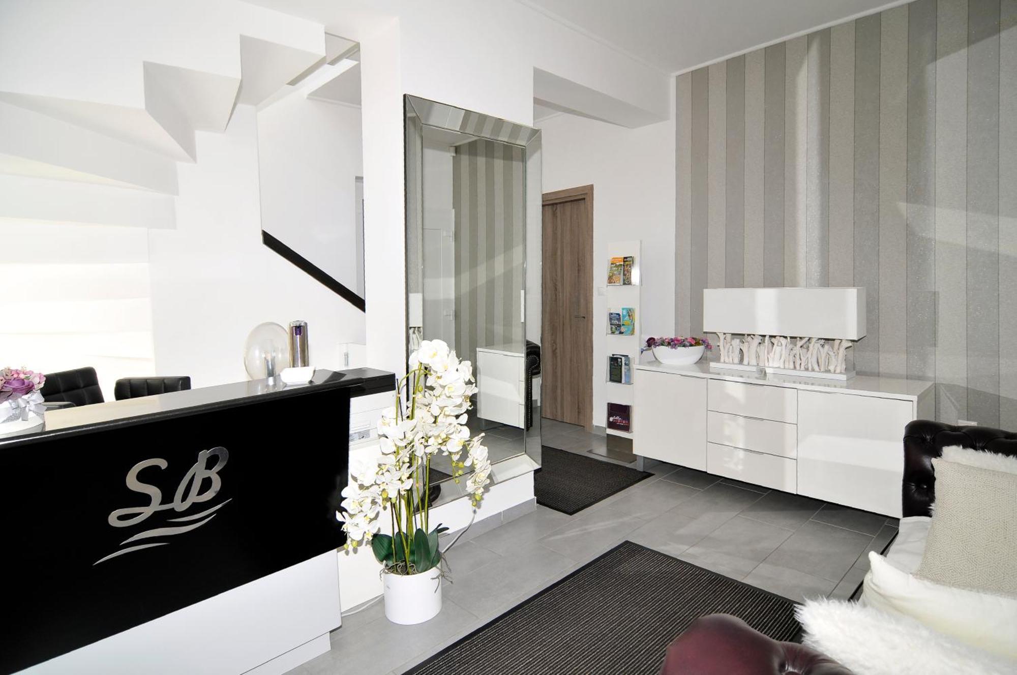 Silver Beach Apartments Сиофок Екстериор снимка