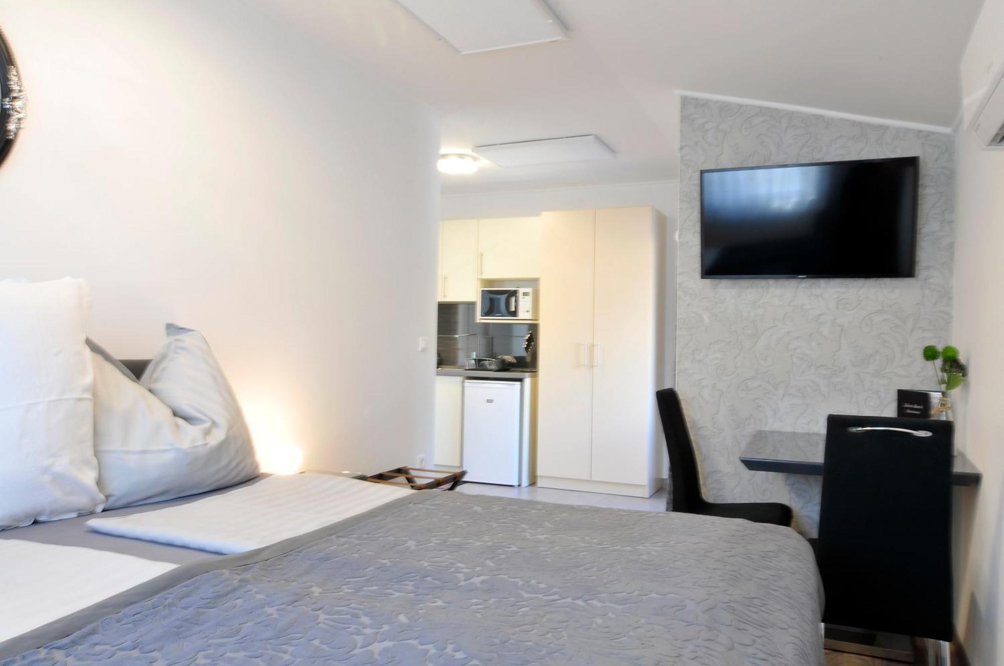 Silver Beach Apartments Сиофок Екстериор снимка