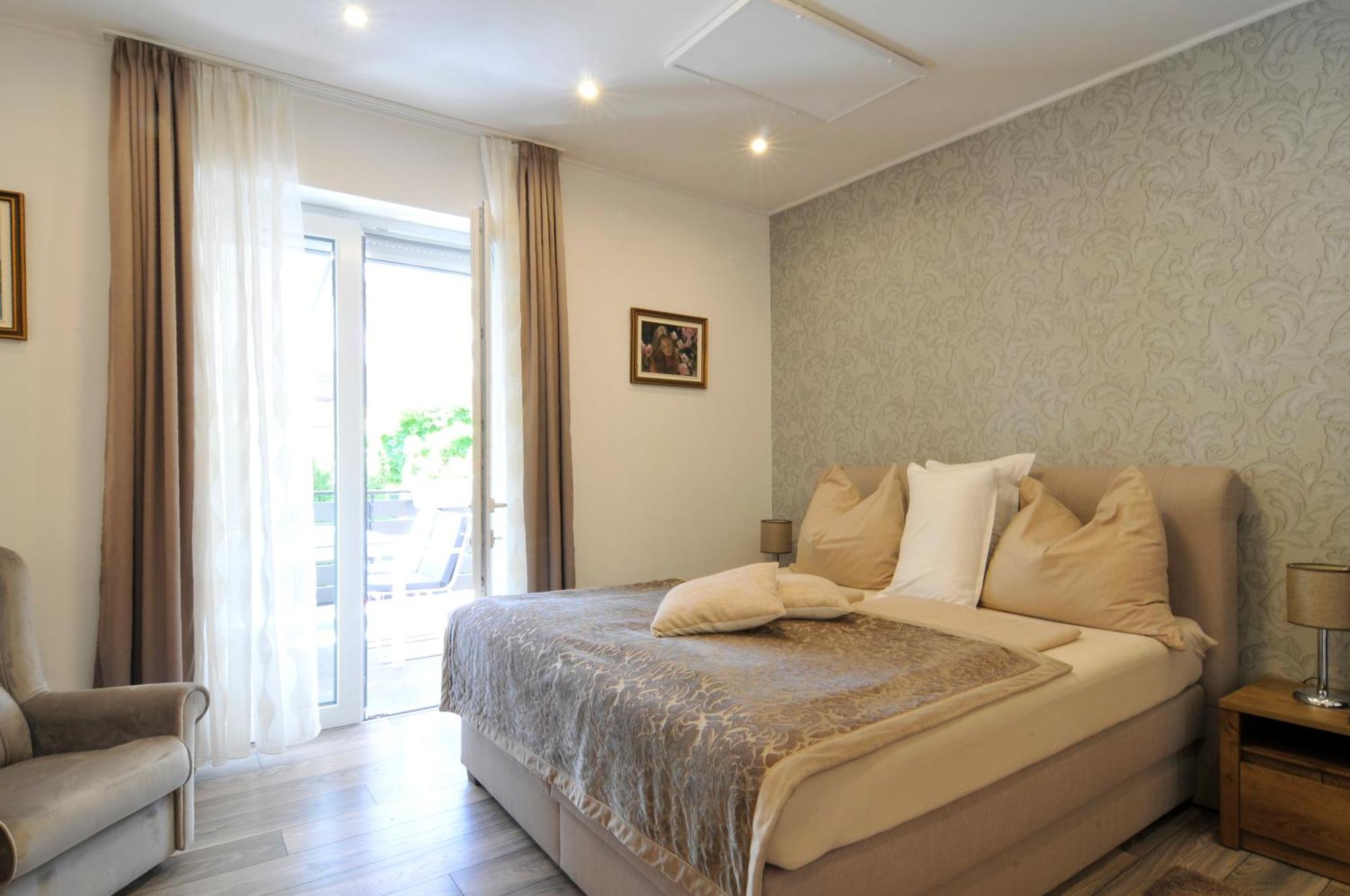 Silver Beach Apartments Сиофок Екстериор снимка