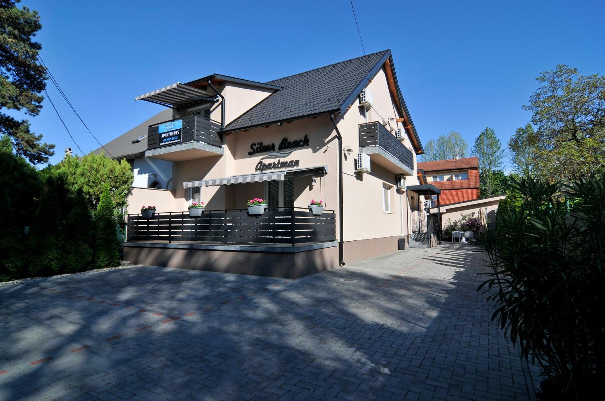 Silver Beach Apartments Сиофок Екстериор снимка